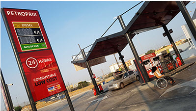 FAMS-COCEMFE Sevilla lanza un vdeo para animar a denunciar las gasolineras desatendidas
